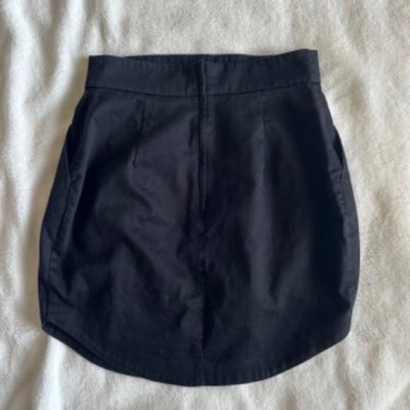H&M Tulip Mini Skirt With Pockets Sz 6 Black RN# 0101255 - Picture 2 of 14